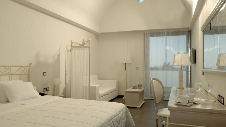 Angela Suites Boutique Hotel